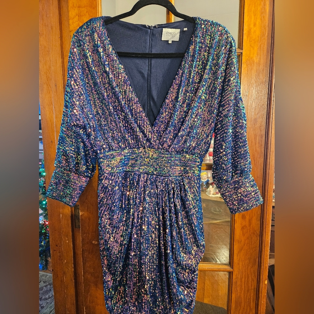 Rare ONE33 Social The Scarlett | Sequin Cocktail Dress, size 6